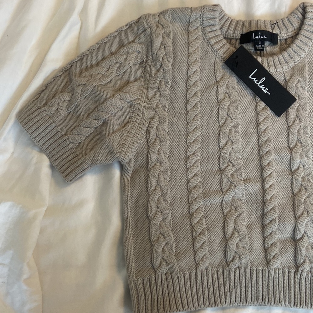 Lulu’s • Cable Knit Set - Picture 6 of 8